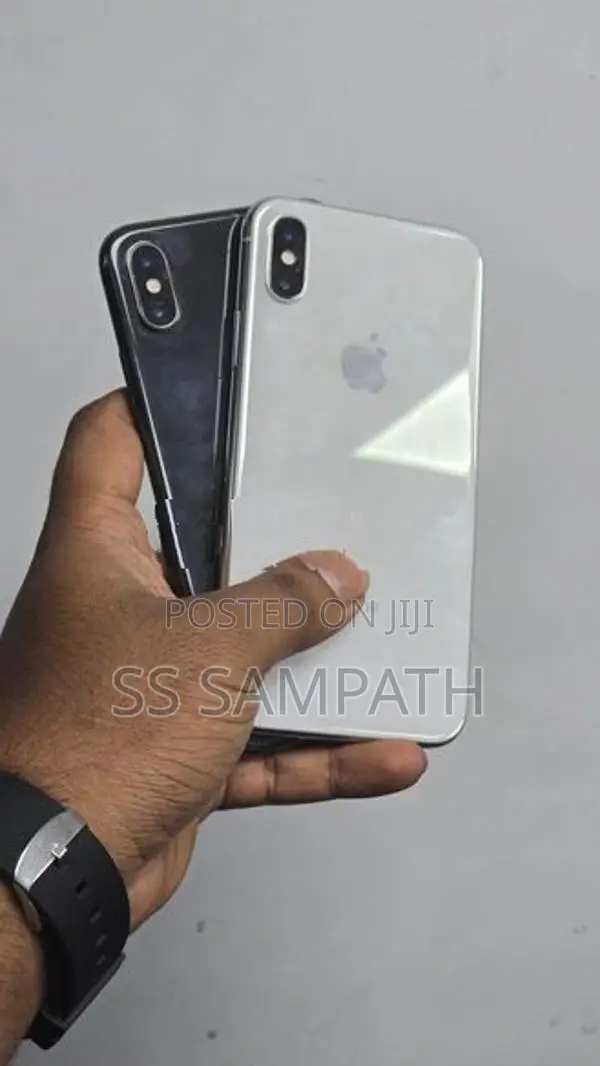 Apple iPhone X 64GB (Used)