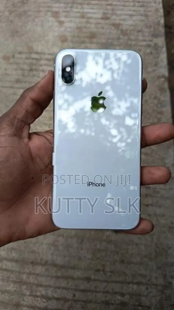 Apple iPhone X (Used)