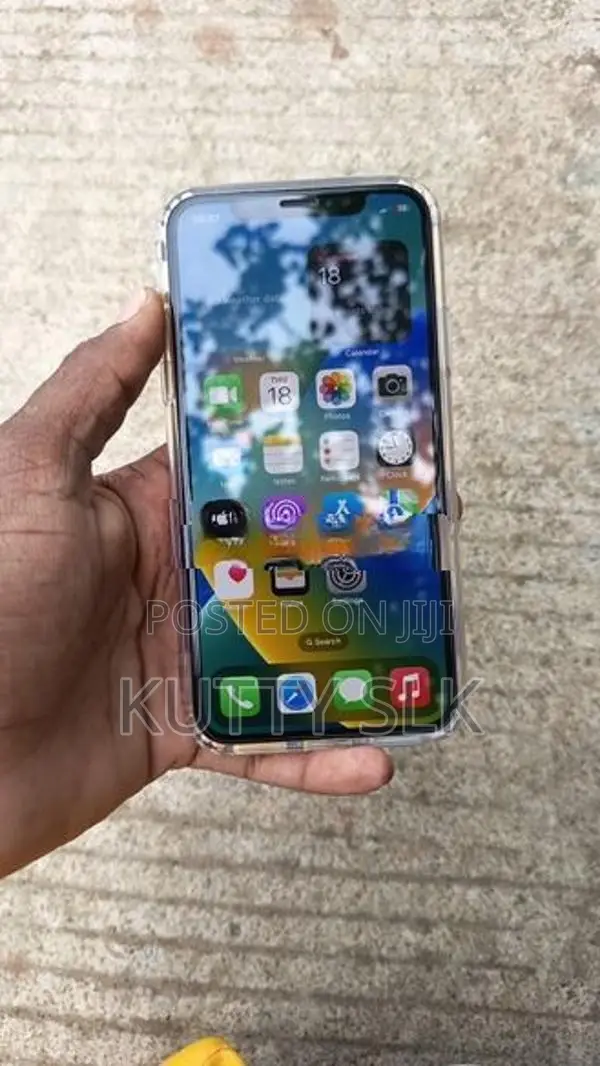 Apple iPhone X (Used)