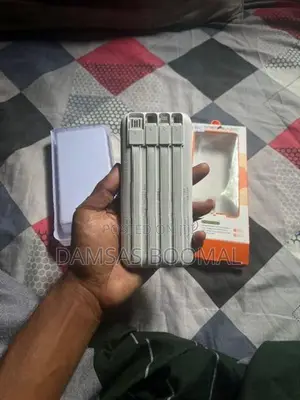Apple iPhone 13 (Used)
