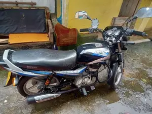 Bajaj CT100 ES 2023