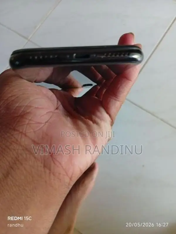 Apple iPhone X (Used)
