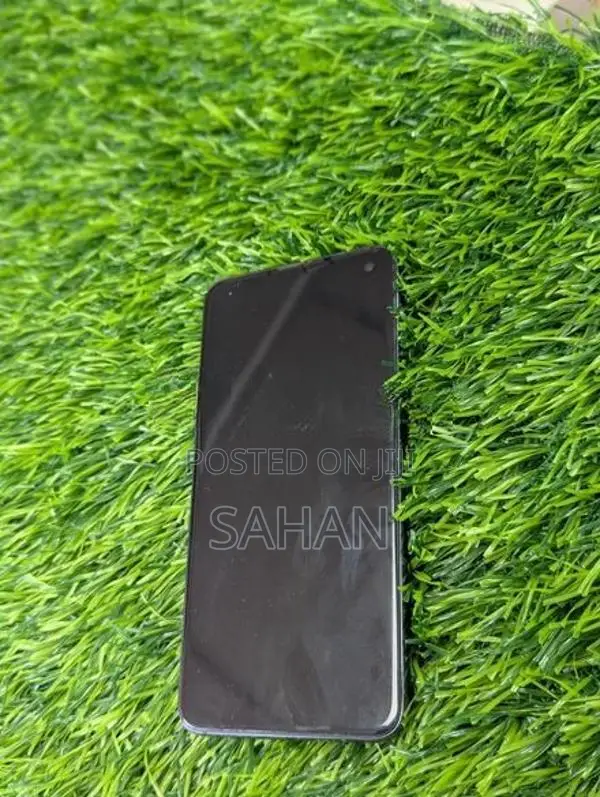 Samsung Galaxy S10e 5g (Used)