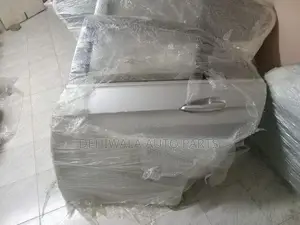 Mercedes Benz 212 Door
