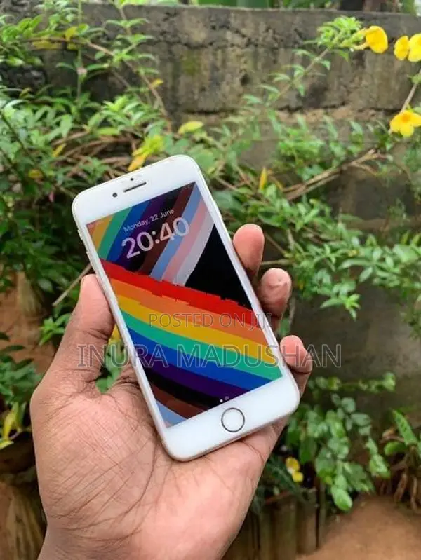 Apple iPhone 8 64GB (Used)