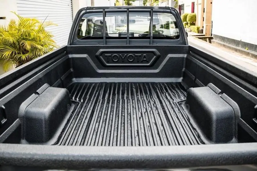 Toyota Hilux TRAVO SINGLE CAB 2026