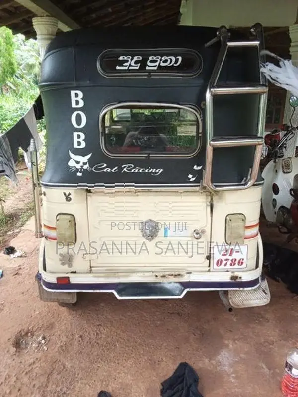 Bajaj RE 21-0786 1996