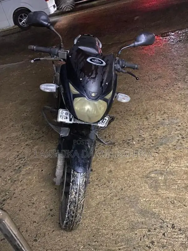 Bajaj Pulsar 180 2010