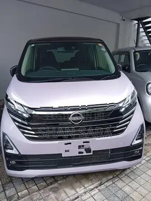 Nissan Dayz Highway Star 2024