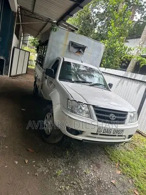 Tata Xenon 2018