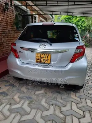 Toyota Vitz 2015
