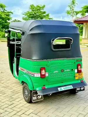 Bajaj RE 4 Stoke 2015