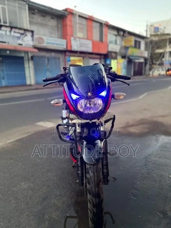 Bajaj Pulsar 180 2016