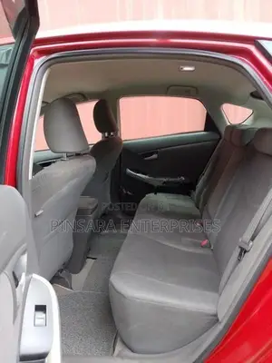Toyota Prius S Touring 2011