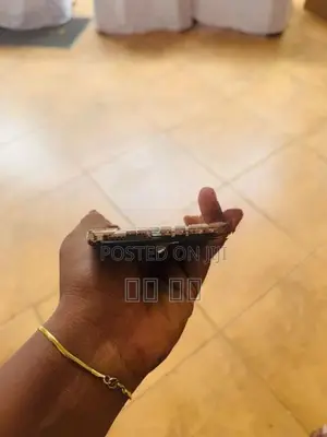 Apple iPhone XS Max (Used)