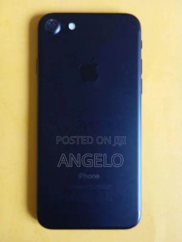 Apple iPhone 7 (Used)