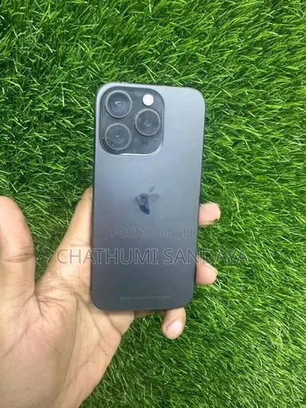 Apple iPhone 15 Pro (Used)