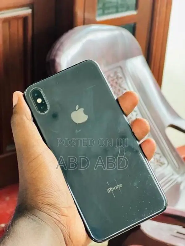 Apple iPhone XS Max (Used)