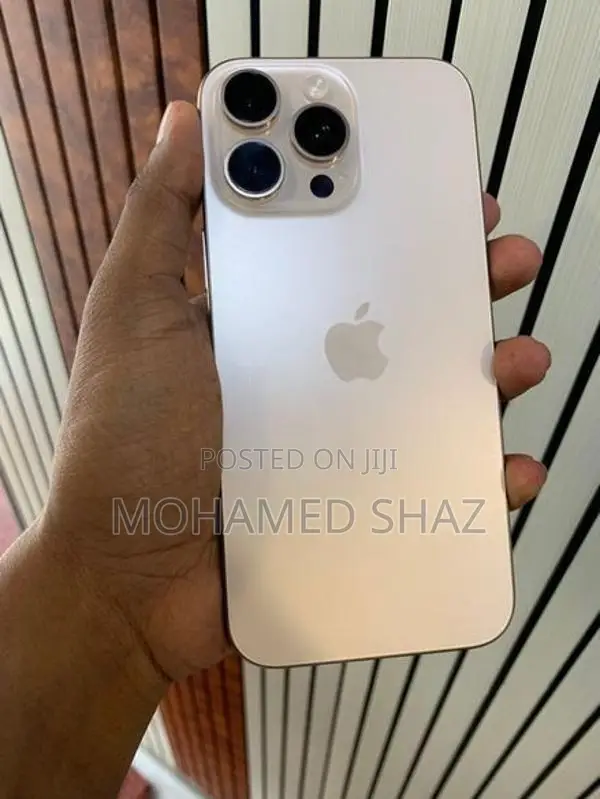 Apple iPhone 16 Pro Max (Used)
