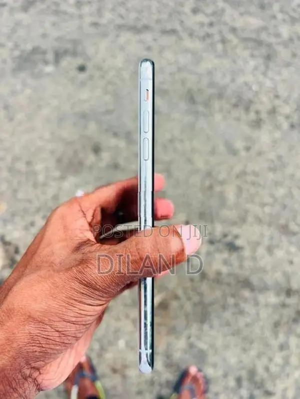 Apple iPhone XS Max 256GB (Used)