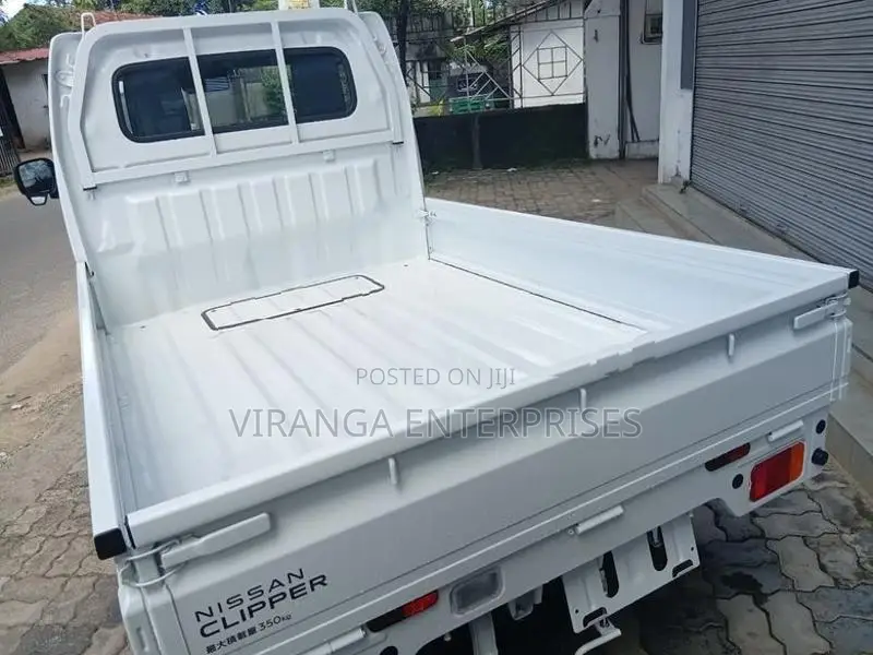 Nissan Clipper NT 100 S Grade 2026
