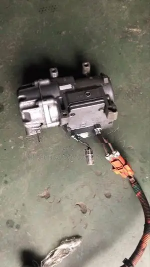 Lexus LS600 A/C Compressor Assembly