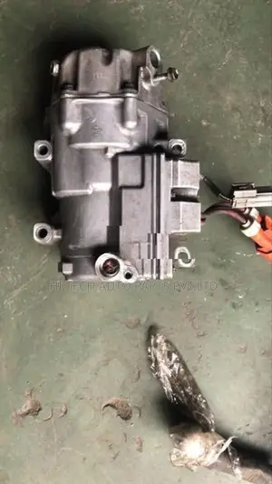 Lexus LS600 A/C Compressor Assembly