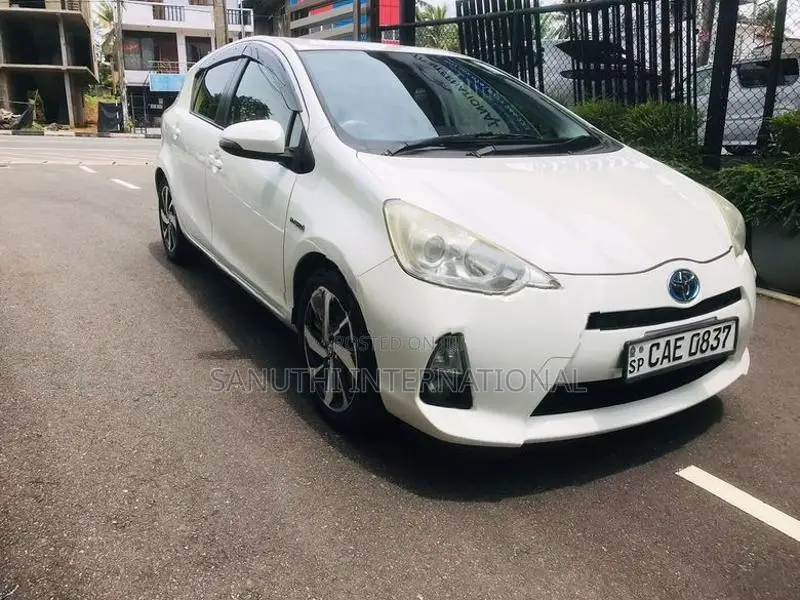 Toyota Aqua S Grade 2014