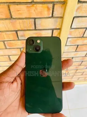 Apple iPhone 13 (Used)