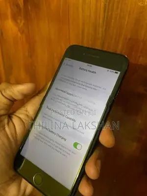 Apple iPhone 7 (Used)
