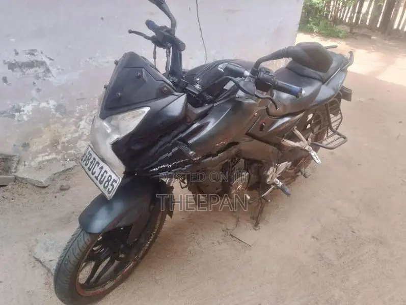 Bajaj Pulsar AS 150 good 2015