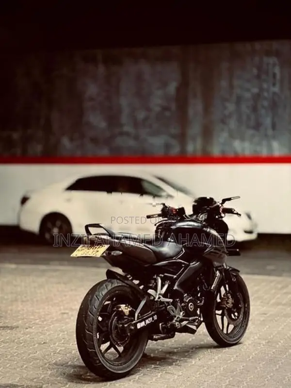 Bajaj Pulsar NS200 Black Edition BS4 2019