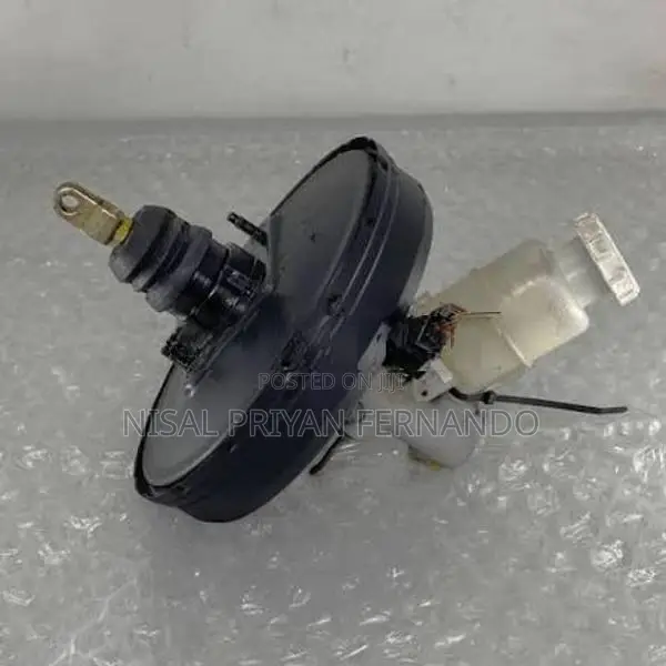 Mitsubishi Pajero IO Brake Booster