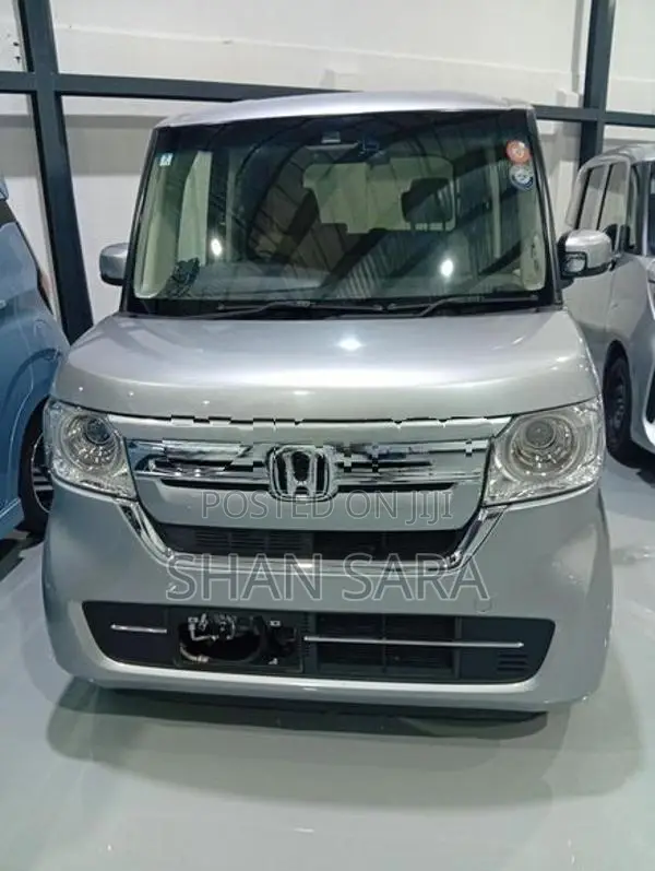Honda N-Box G 2024