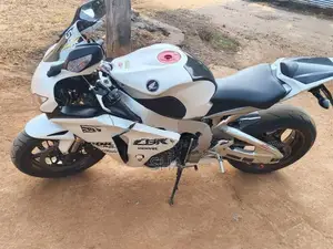 Honda CBR 1000RR 2011