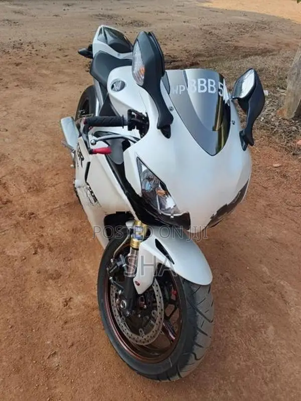 Honda CBR 1000RR 2011