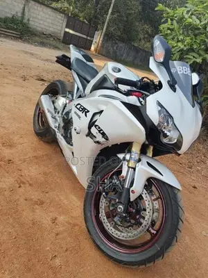 Honda CBR 1000RR 2011