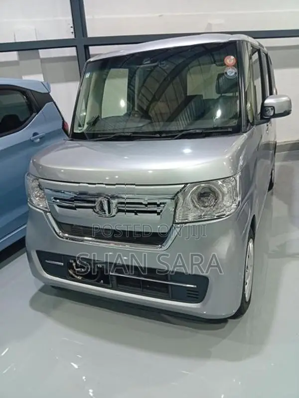 Honda N-Box G 2024