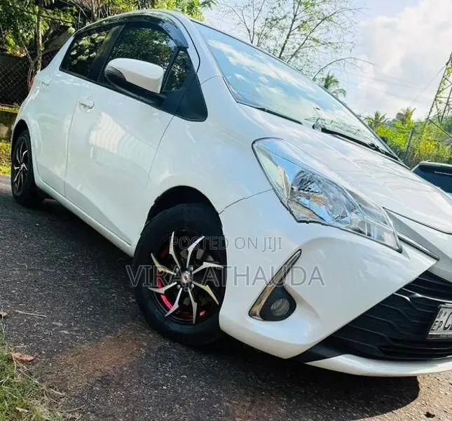 Toyota Vitz 2017