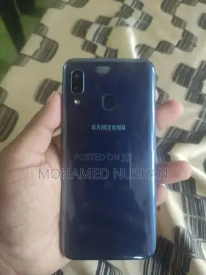 Samsung Galaxy A20e (Used)