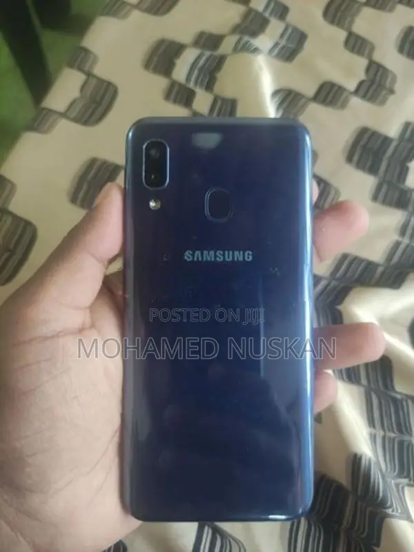 Samsung Galaxy A20e (Used)