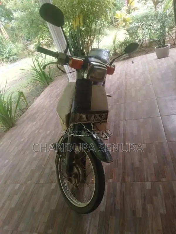 Honda Super Cub 2004