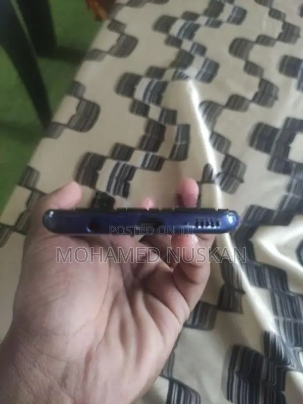 Samsung Galaxy A20e (Used)