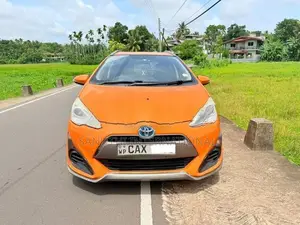 Toyota Aqua X Urban 2014