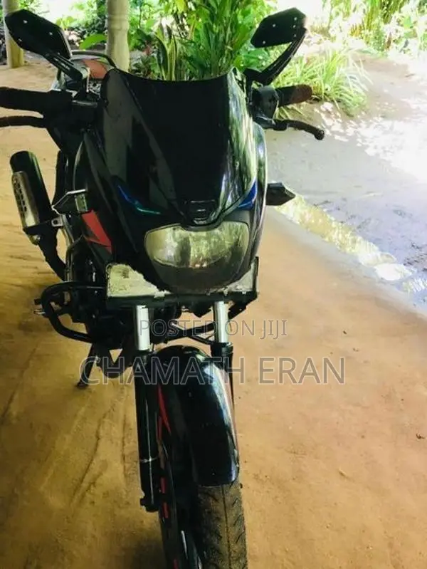 Bajaj Pulsar 180 2006