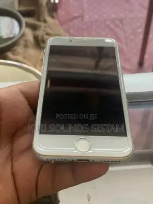 Apple iPhone 8 (Used)