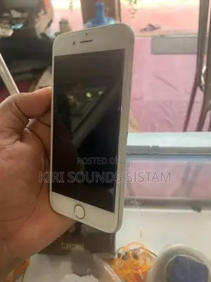 Apple iPhone 8 (Used)