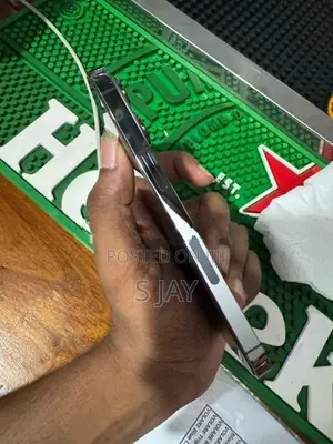 Apple iPhone 13 Pro (Used)
