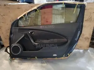 Honda CRZ (ZF2) RH Front Door - Reconditioned