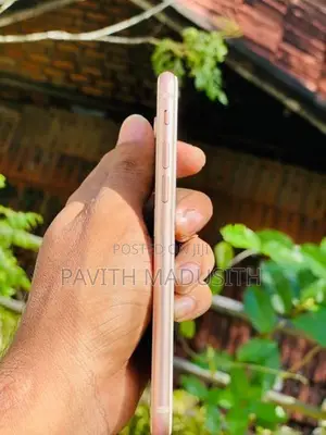 Apple iPhone 8 (Used)